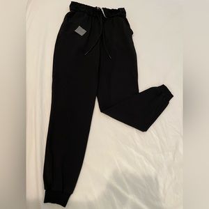 Lululemon dance studio joggers